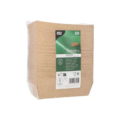 En forseglet stabel af 50 brune PAPSTAR "pure" snackbakker af karton (3,5 x 12 x 7 cm) med en grøn-sort etiket fra PAPSTAR GmbH til miljøvenlige, bæredygtige engangsløsninger.