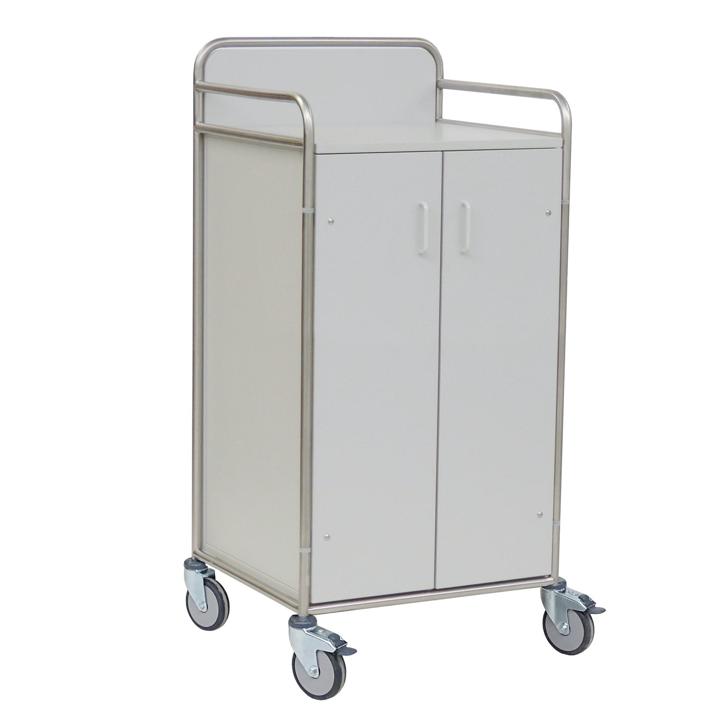 Der Novocal Stationswagen verfügt über einen Edelstahlrahmen mit vollverschweißten Rundrohrverbindungen, zwei Schranktüren, vier graue Rollen und Metallgeländer, ideal für die mobile Lagerung und den Transport in Krankenhäusern oder Pflegeeinrichtungen.