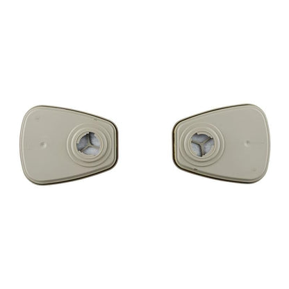 To identiske 3M™ filterpatron 6059 ABEK1-kombinationsfilterpatroner (1 par/pakke, 3M Deutschland GmbH) med centrale cirkulære åbninger er afbildet side om side på en hvid baggrund, velegnet til åndedrætsværn.