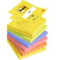 En stak Post-it® Z-Notes i forskellige neonfarver (gul, pink, orange, blå, lilla), hver 76x76 mm med 100 ark pr. blok og 6 blokke pr. pakke. PEFC-certificeret (100%) af 3M Deutschland GmbH for bæredygtig indkøb.