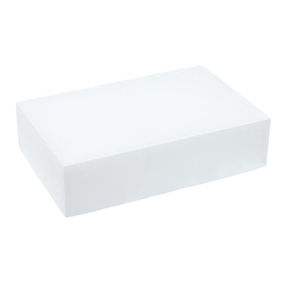 Scotch-Brite® Magic Pad fra 3M Deutschland GmbH er afbildet på en hvid baggrund. Det har et enkelt, rektangulært design med glatte kanter og en ustruktureret hvid overflade.