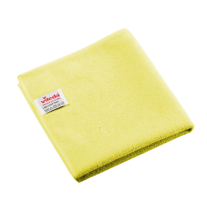 Et foldet, gult Vileda Professional r-MicroTuff Swift mikrofiberklud med indsyet hvid etiket.