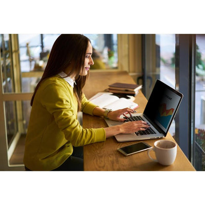 3M™ Bright Screen Privacy Filter til 13,3" bærbar computer, 16:9, BP133W9B | Pakke (1 stk.)